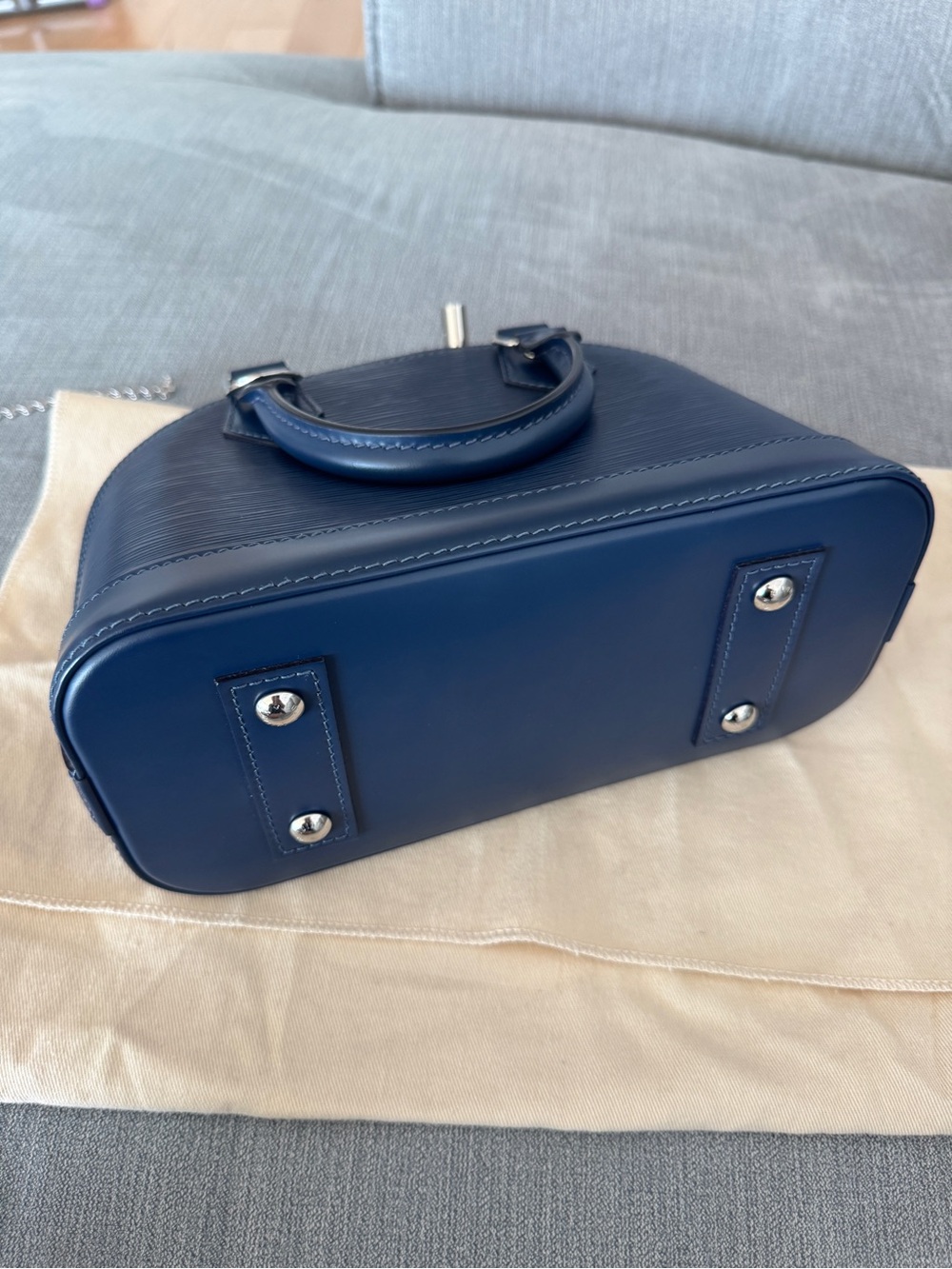 Louis Vuitton Navy Blue Epi Alma Satchel - Picture 5 of 9